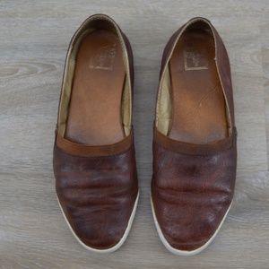FRYE leather flats